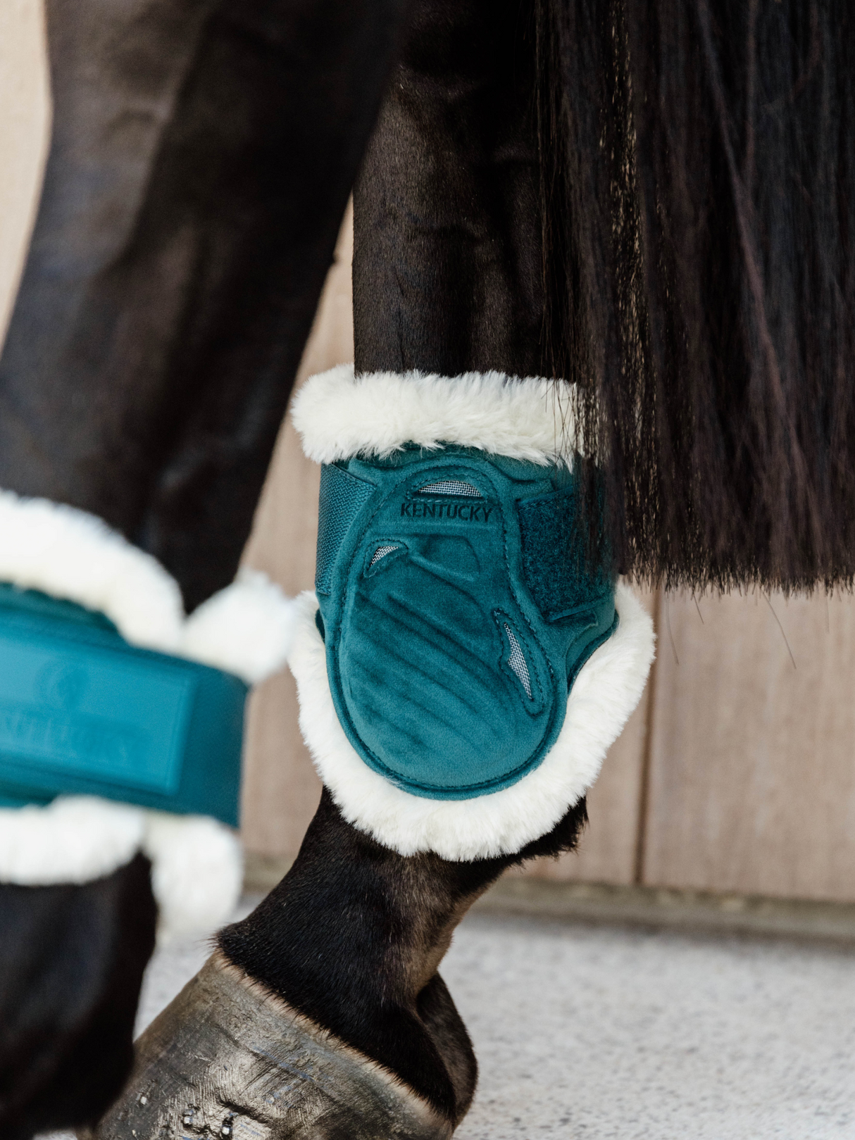 Kentucky Velvet Fleece Bamboo Tendon & Fetlock Boots Emerald