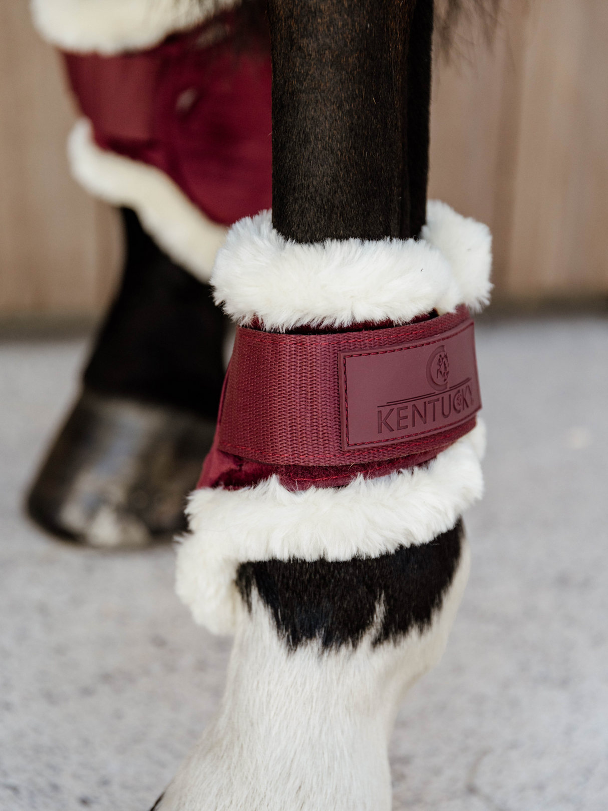 Kentucky Velvet Fleece Bamboo Tendon & Fetlock Boots Bordeaux