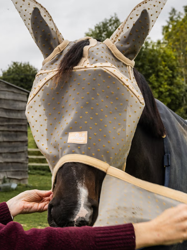 Kentucky Horsewear Fly Mask Heart Beige
