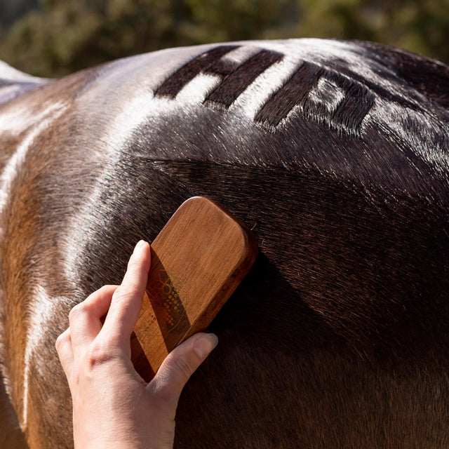 Hairy Pony Quarter Mark Brush