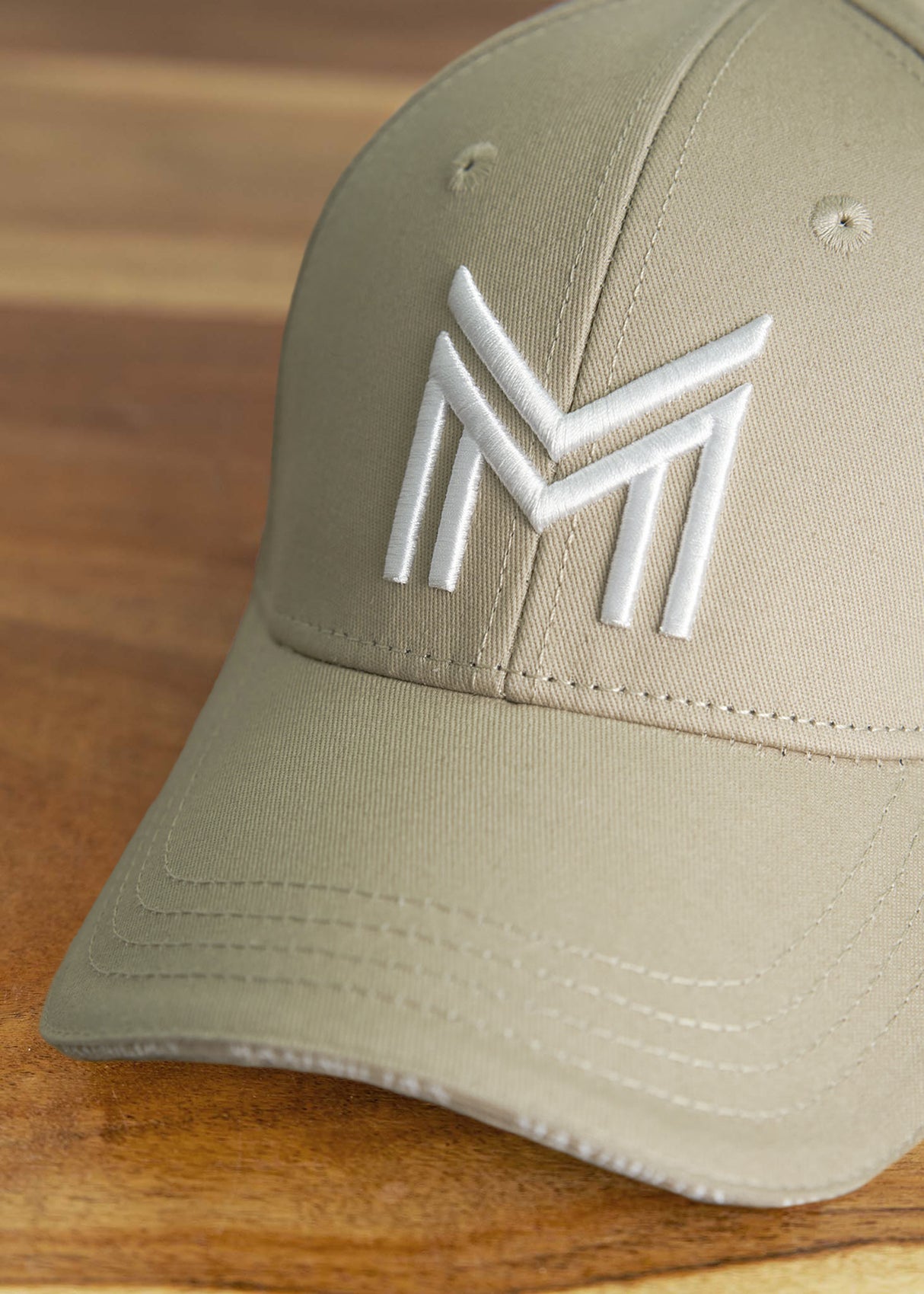 Maximilian Cap Beige/White