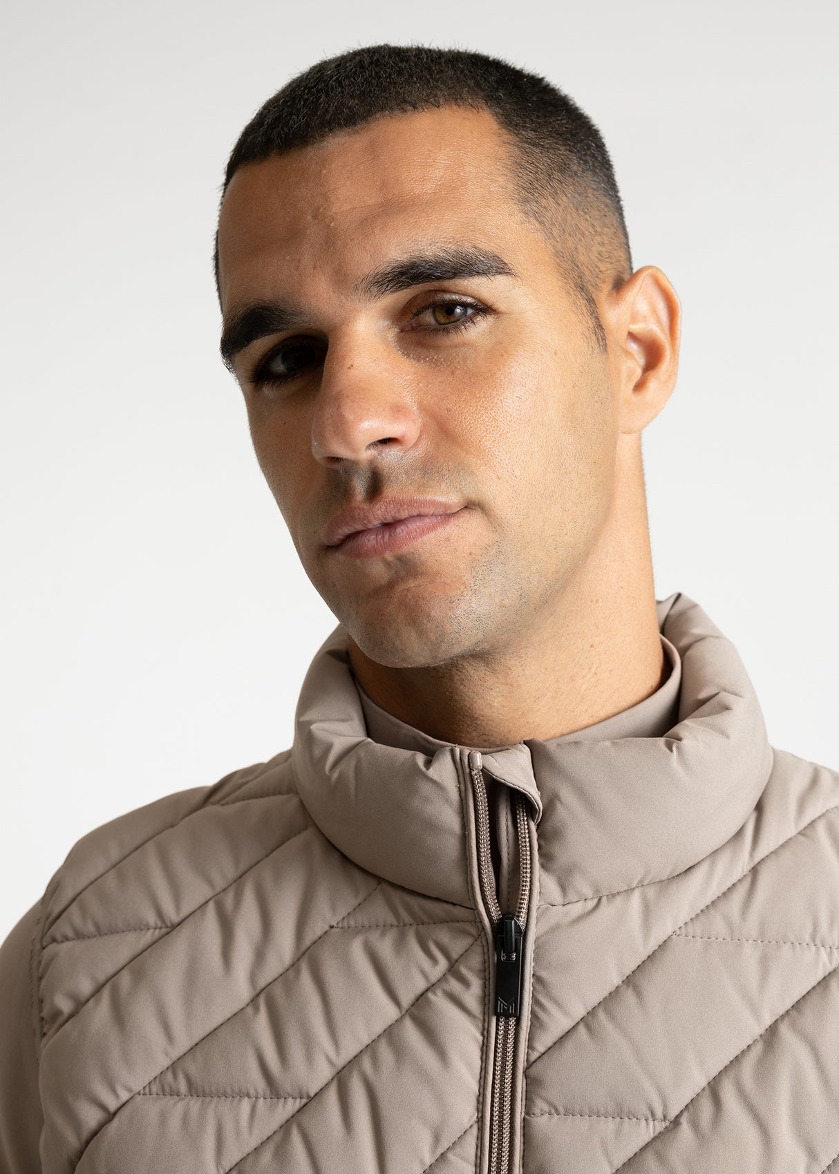 Maximilian Men Zenith Vest Taupe