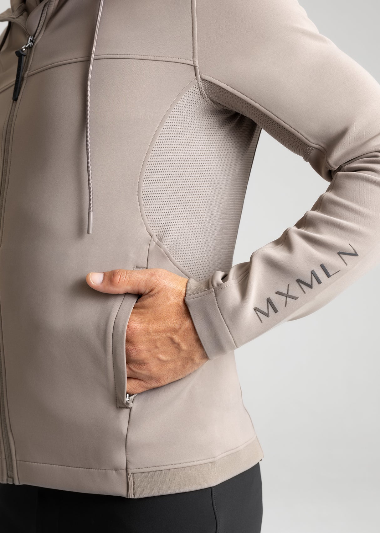 Maximilian Club Zip Hoodie Taupe