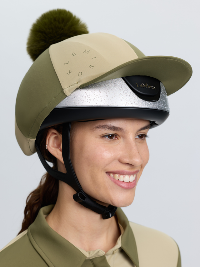 LeMieux Harlequin Hat Silk Willow/Pear
