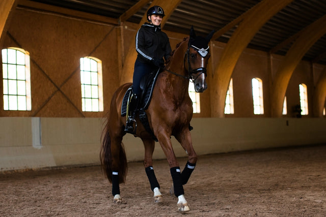 Equestrian Stockholm Ear Bonnet Luminous Black