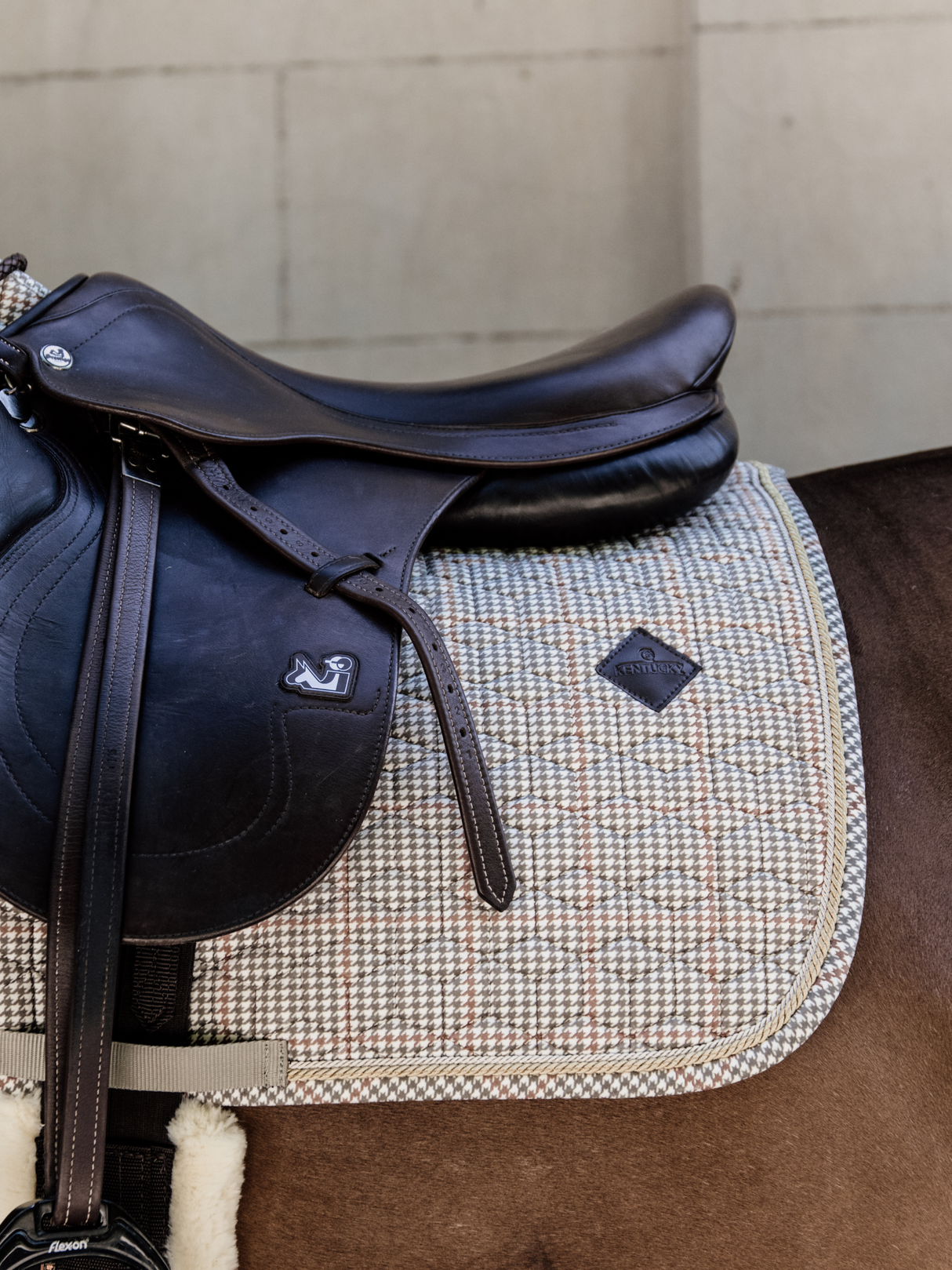 Kentucky Pied-de-Poule Jump Saddle Pad Beige