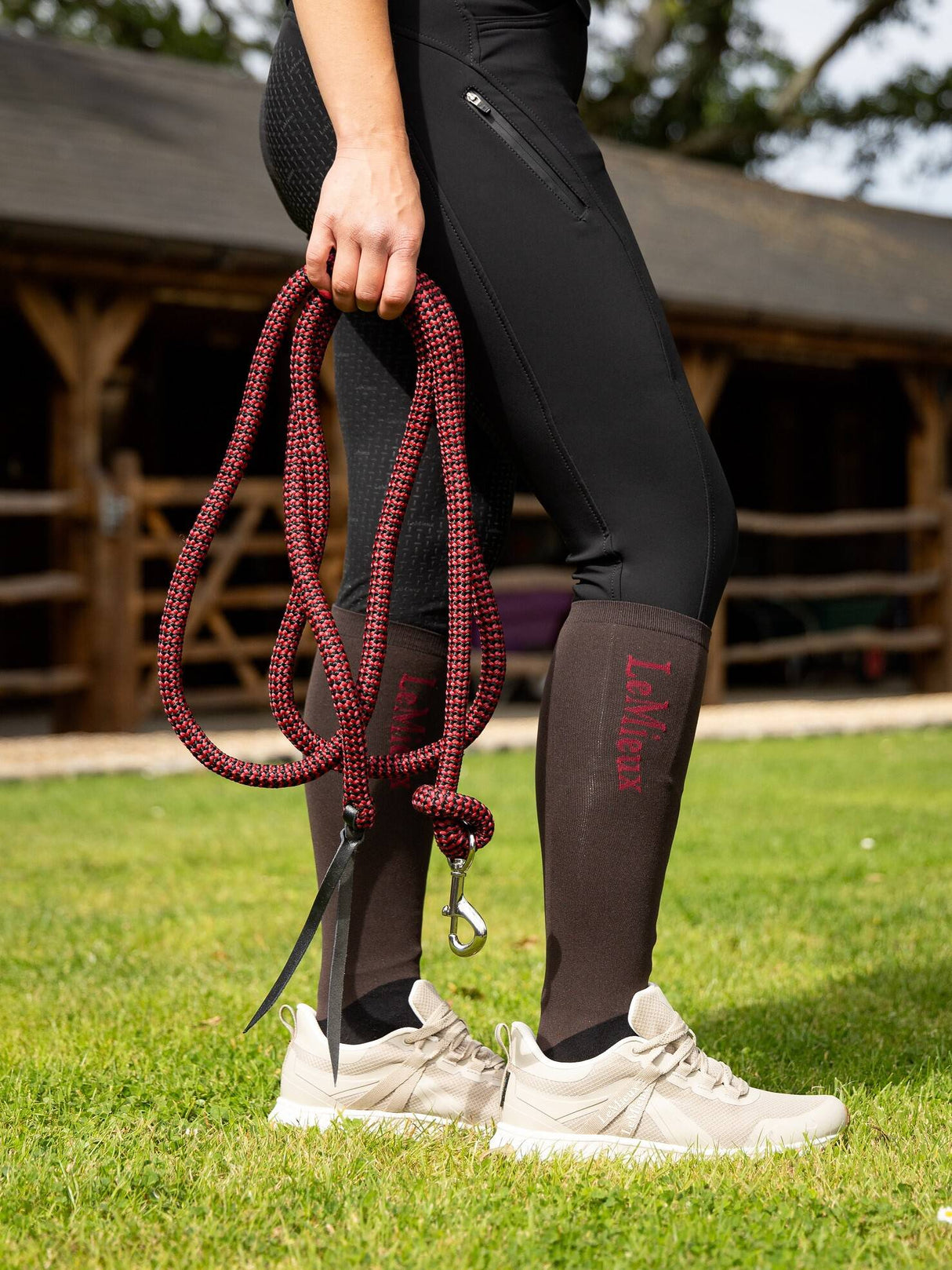 LeMieux Training Leadrope Black/Red