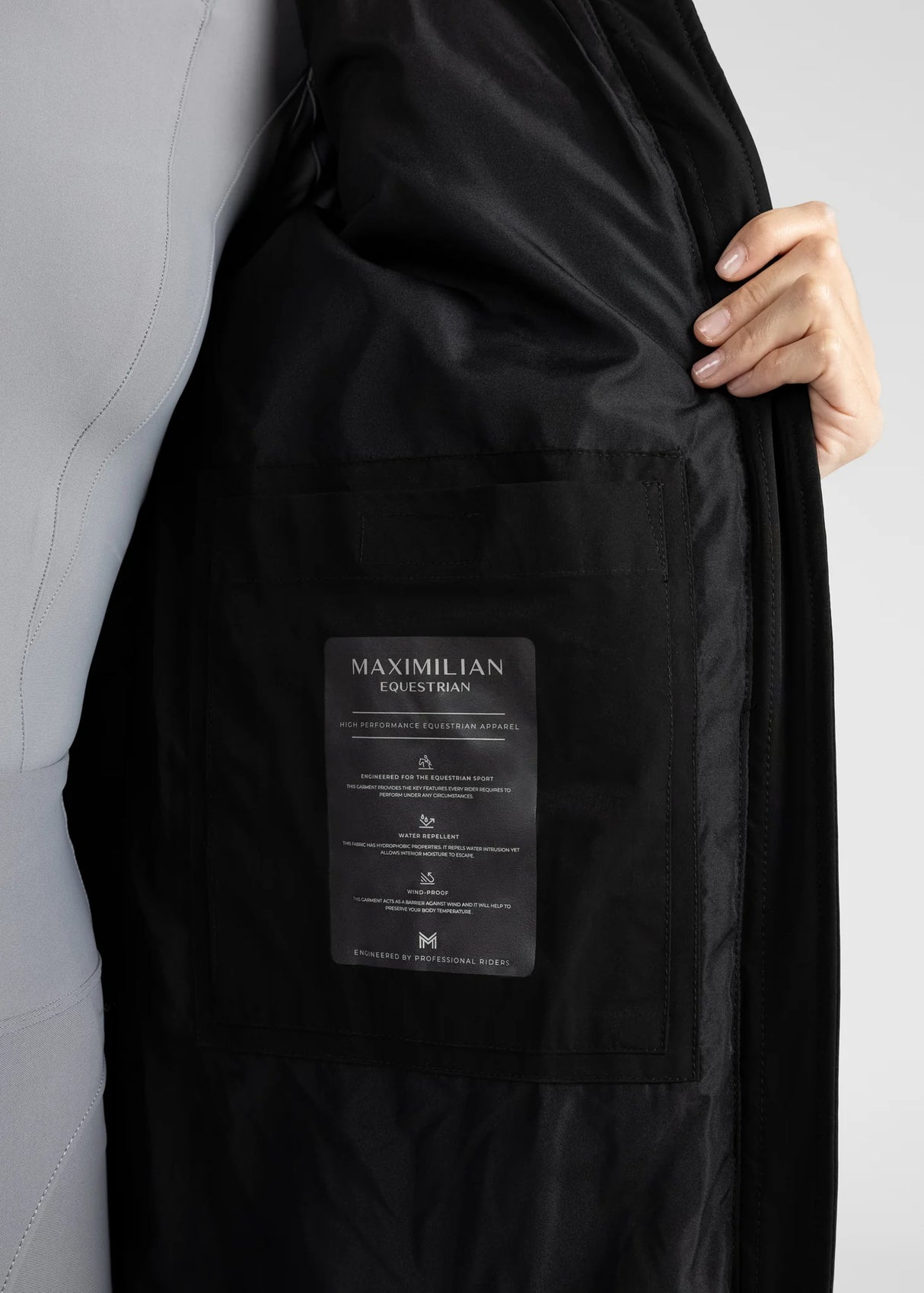 Maximilian Global Puffer Jacket Black