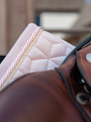 Kentucky Velvet Jump Saddle Pad Soft Rose