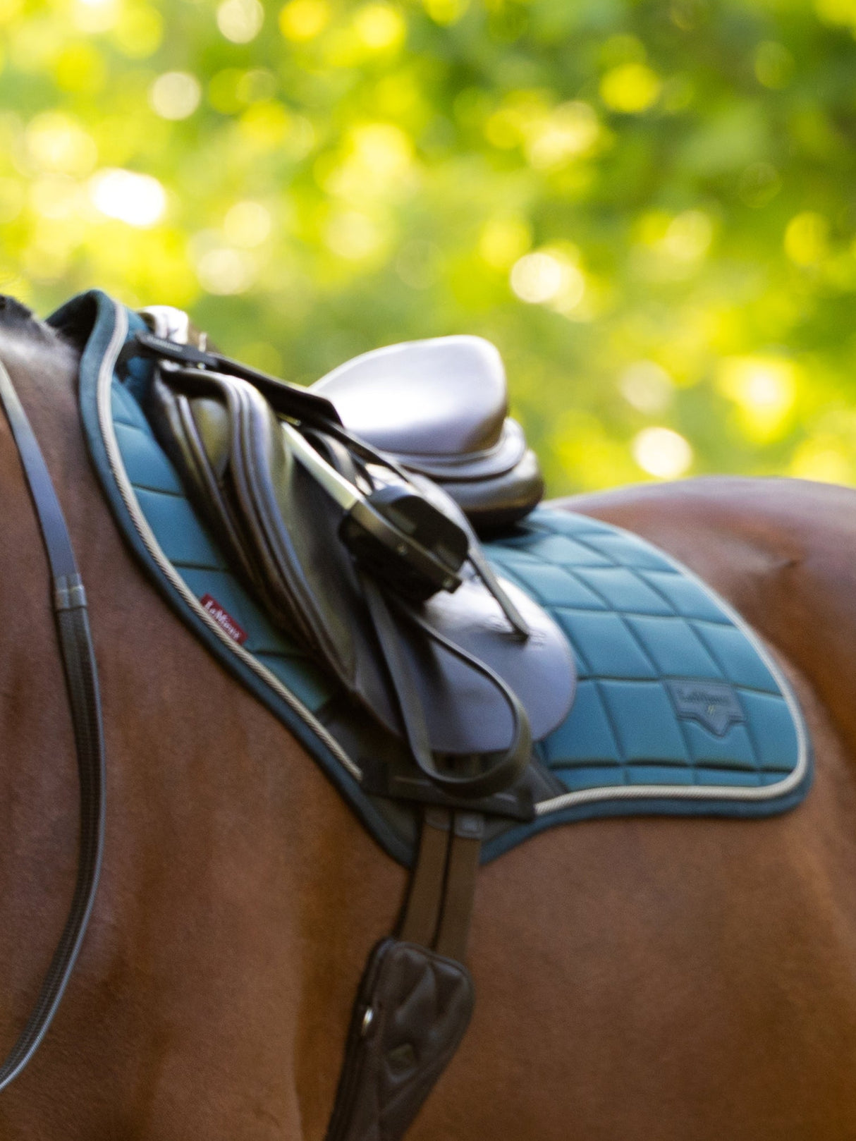 LeMieux Loire Close Contact Jump Saddle Pad Jungle