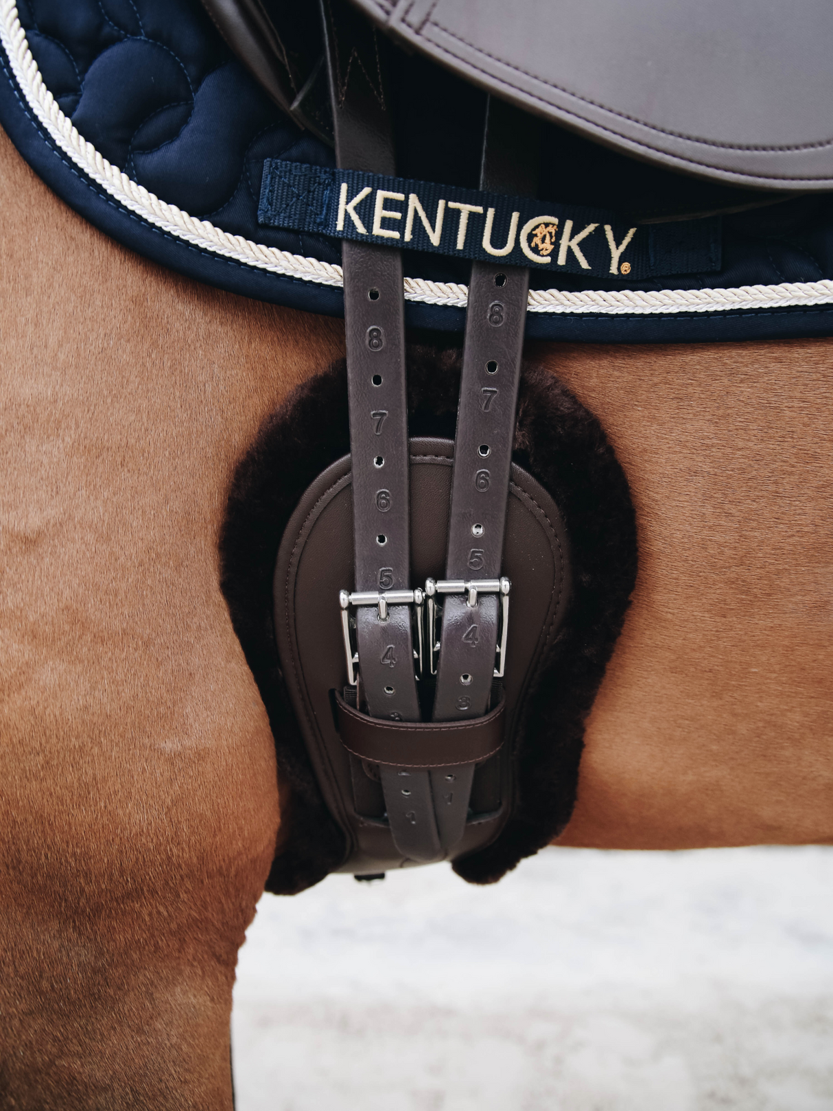 Kentucky Sheepskin Anatomic Short Girth Brown