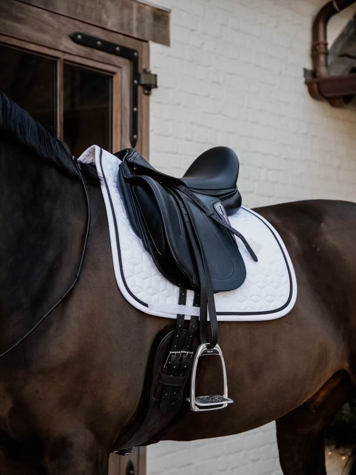 Kentucky Glitter Rope Dressage Saddle Pad White/Black