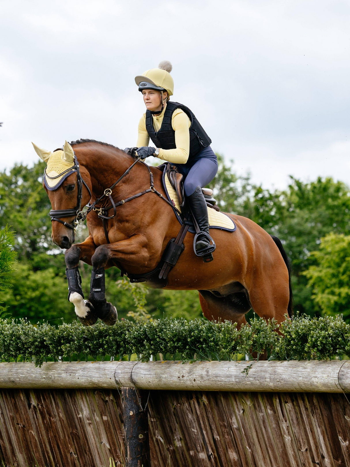 LeMieux Suede Square Close Contact Jump Saddle Pad Mimosa