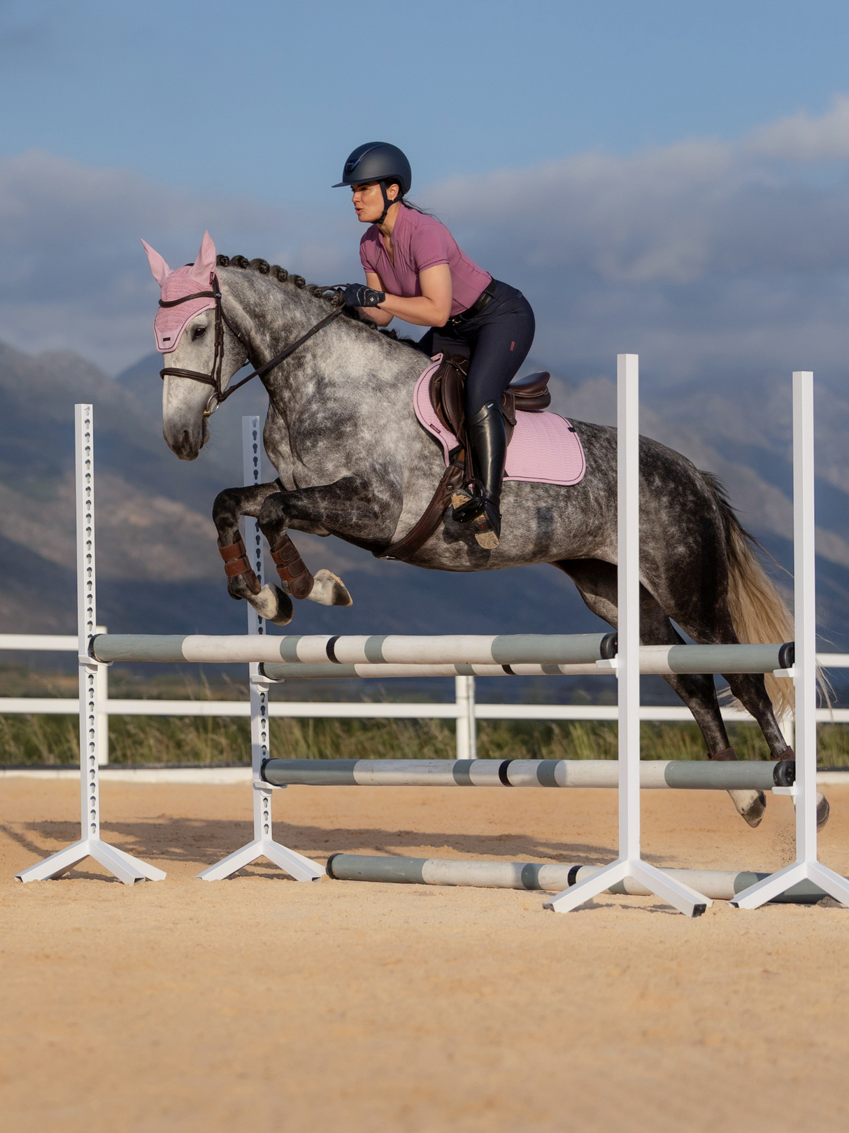 LeMieux Essence Close Contact Jump Saddle Pad Fondant