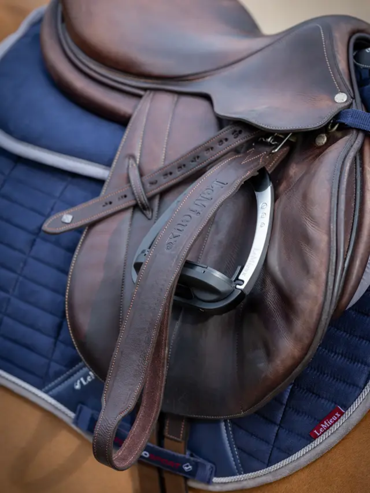 LeMieux Vector Pro Stirrup Leather Brown