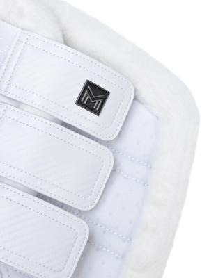 Maximilian Full Set - Drift Brushing & Bell Boots White