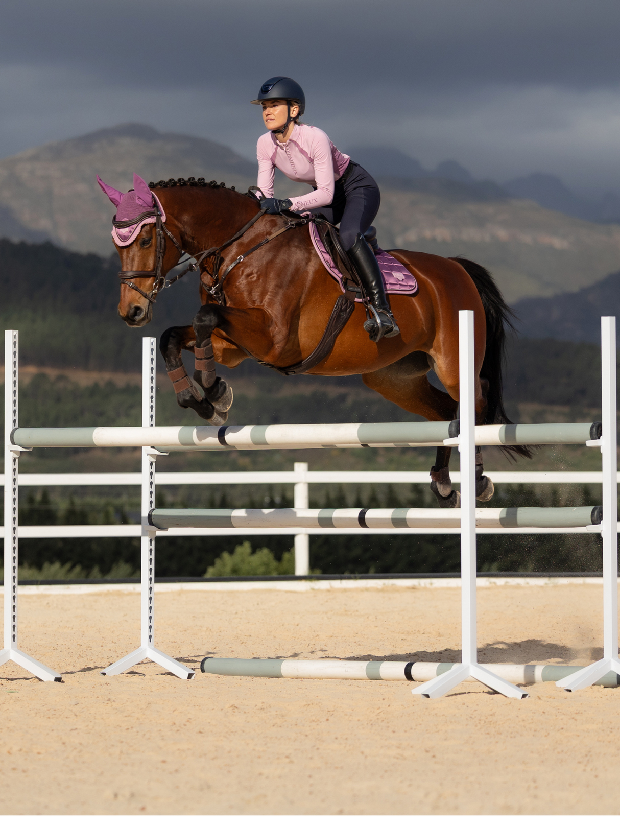 LeMieux Loire Close Contact Jump Saddle Pad Mallow
