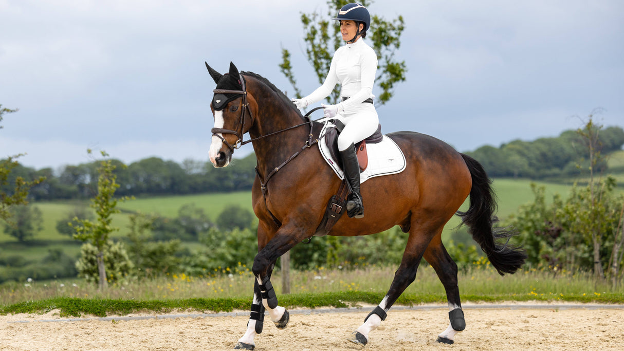 LeMieux Loire Close Contact Jump Square Saddle Pad White/Black