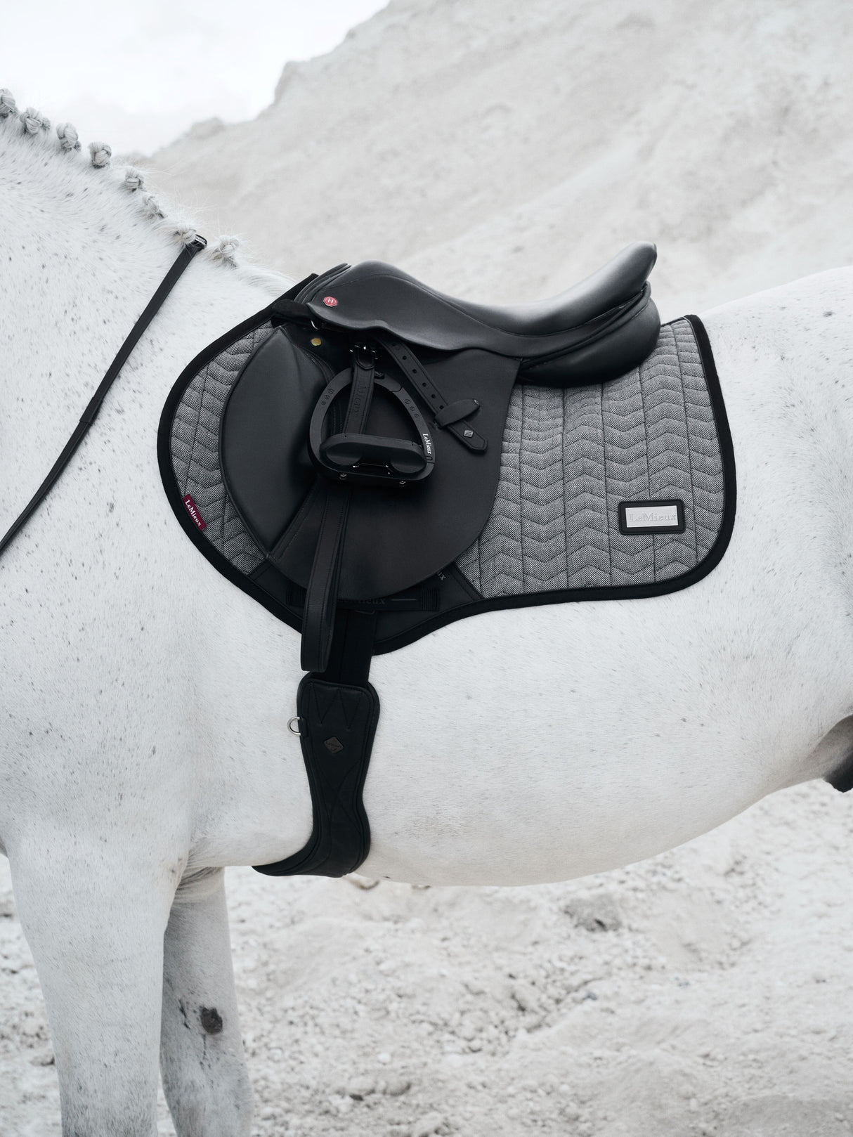 LeMieux Aspen Close Contact Jump Saddle Pad Herringbone