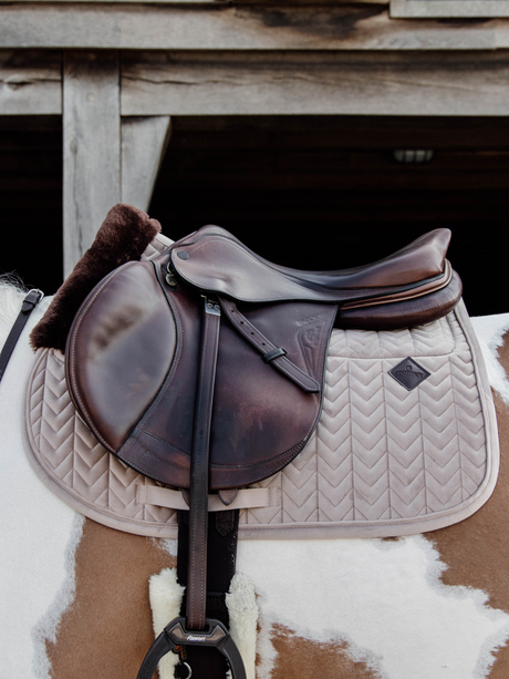 Kentucky Skin Friendly Velvet Jump Saddle Pad Beige