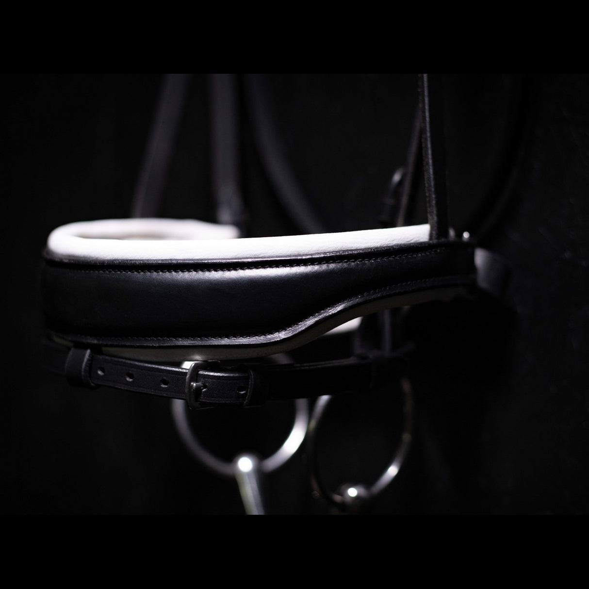 SD Design Noseband Black/White