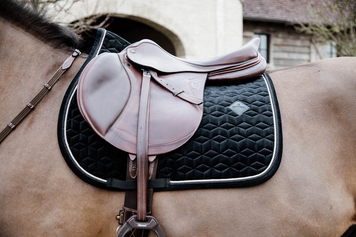 Kentucky Velvet Jump Saddle Pad Black